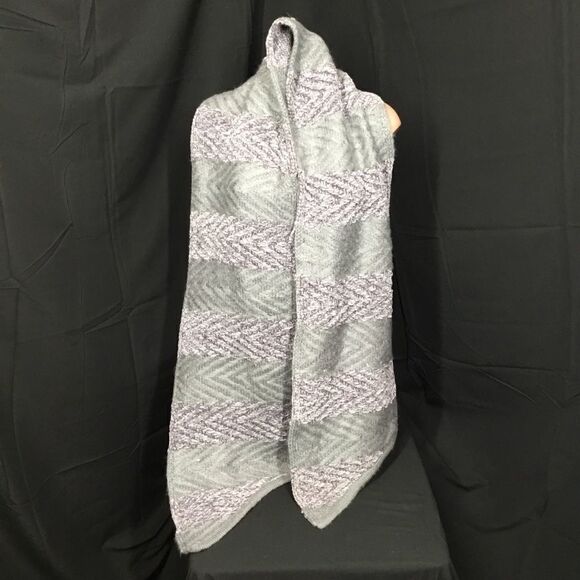 Rebecca Minkoff Blocked Yarn Muffler (F2) - Picture 3 of 4